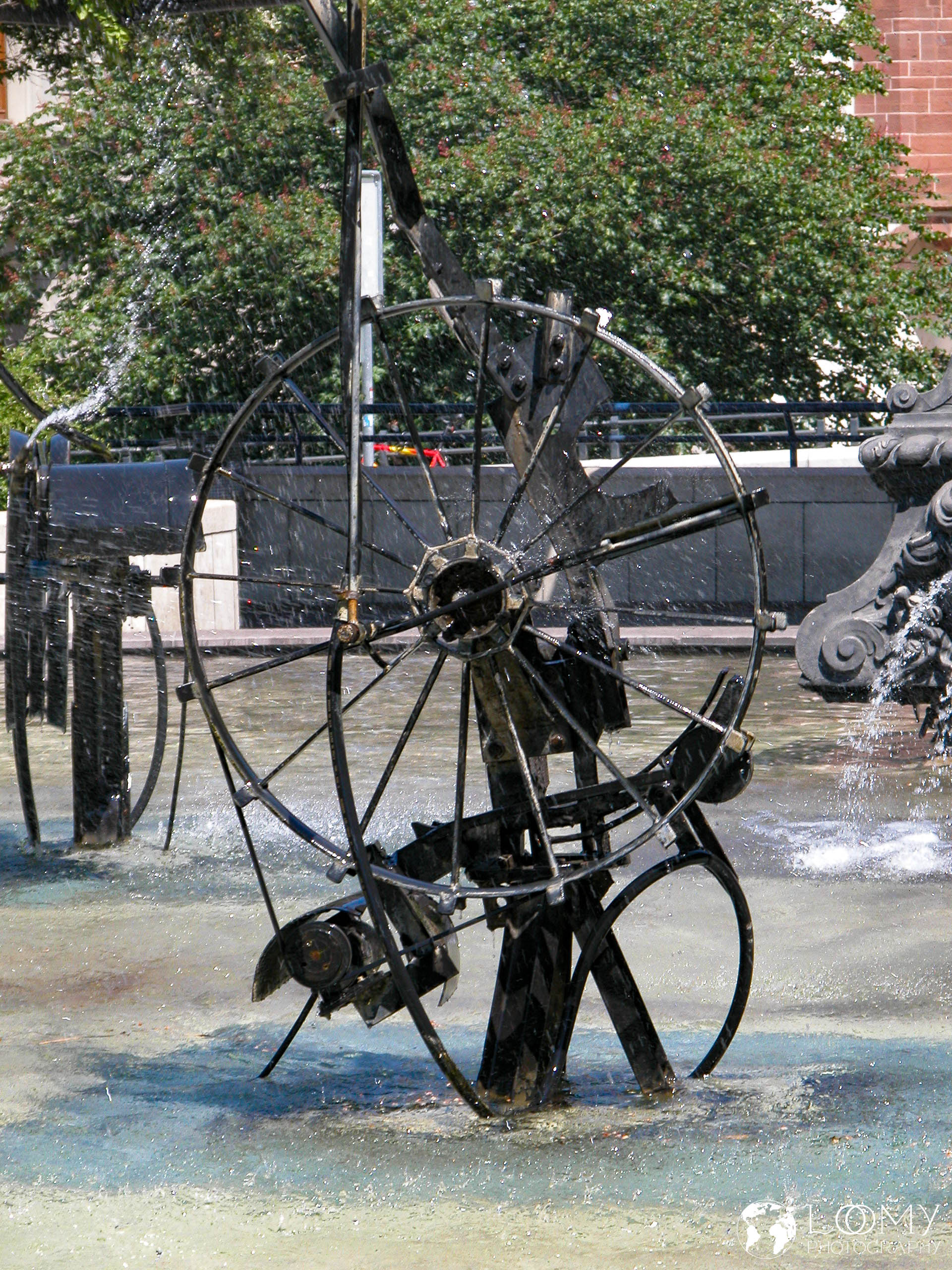 Tinguelybrunnen
