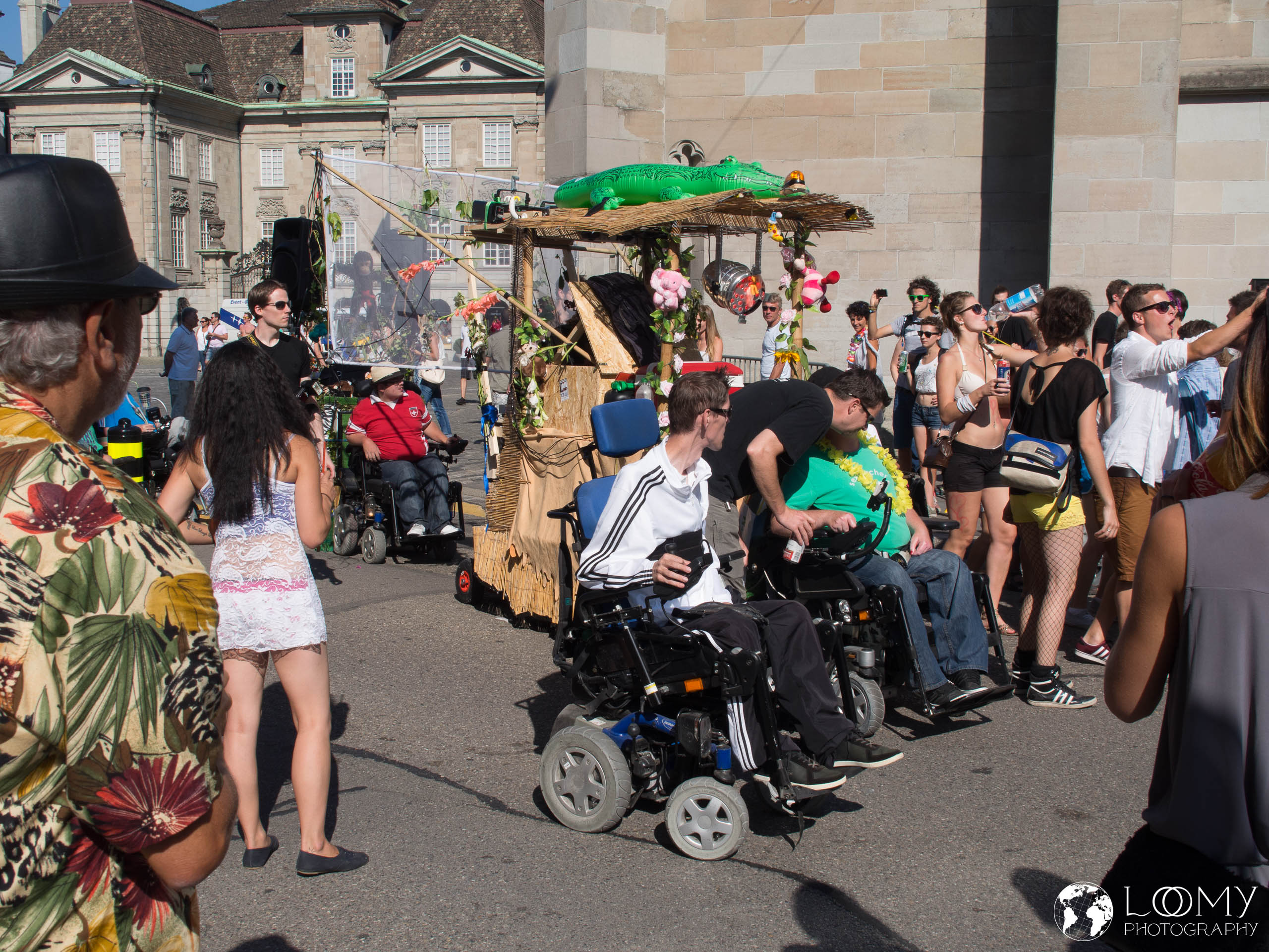 Auch im Rollstuhl ist man dabei