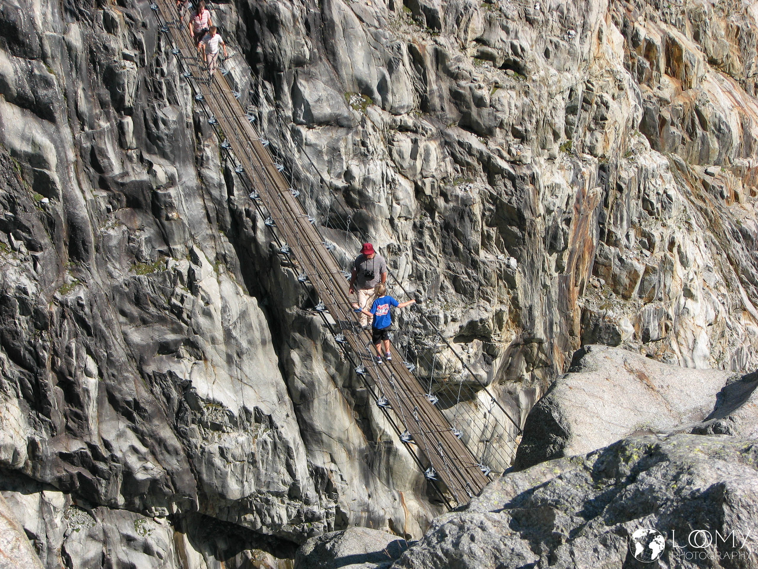 Hängeseilbrücke (102m lang)